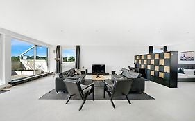 Penthouse 232QM, 12 Personen, Whirlpool, Terrasse, Parkplatz 25min bis Düsseldorf Messe